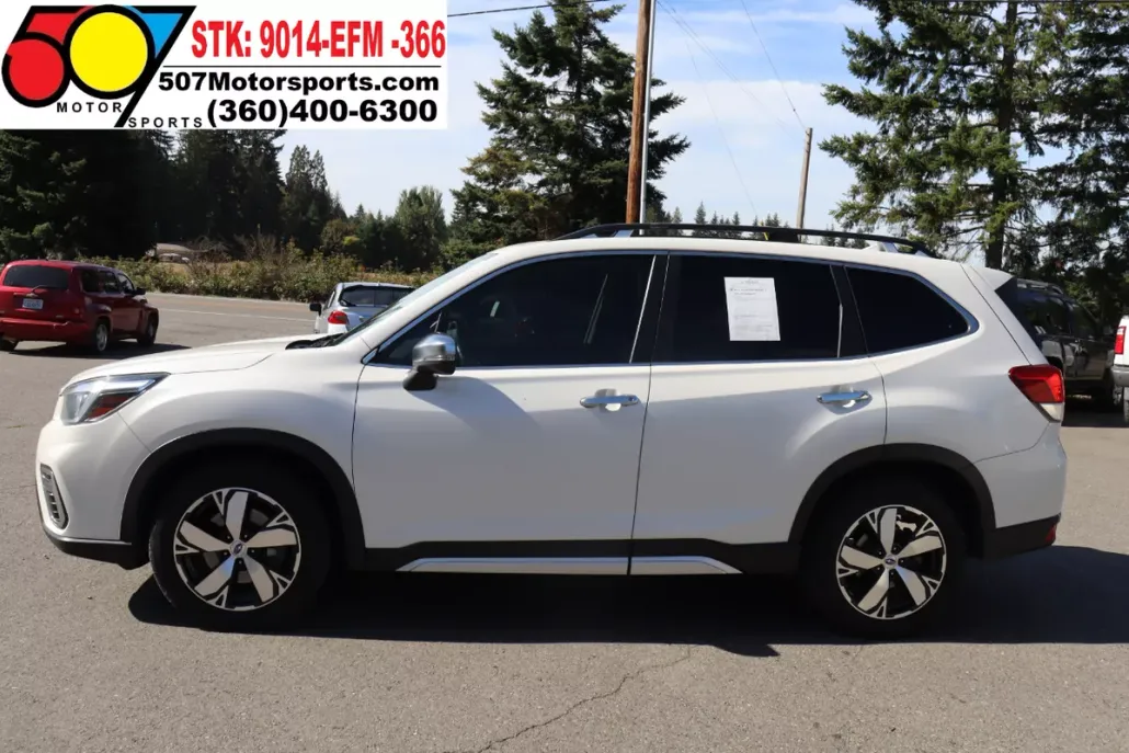 2019 Subaru Forester Touring photo 1