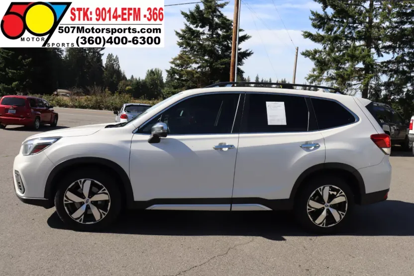 2019 Subaru Forester Touring photo 1
