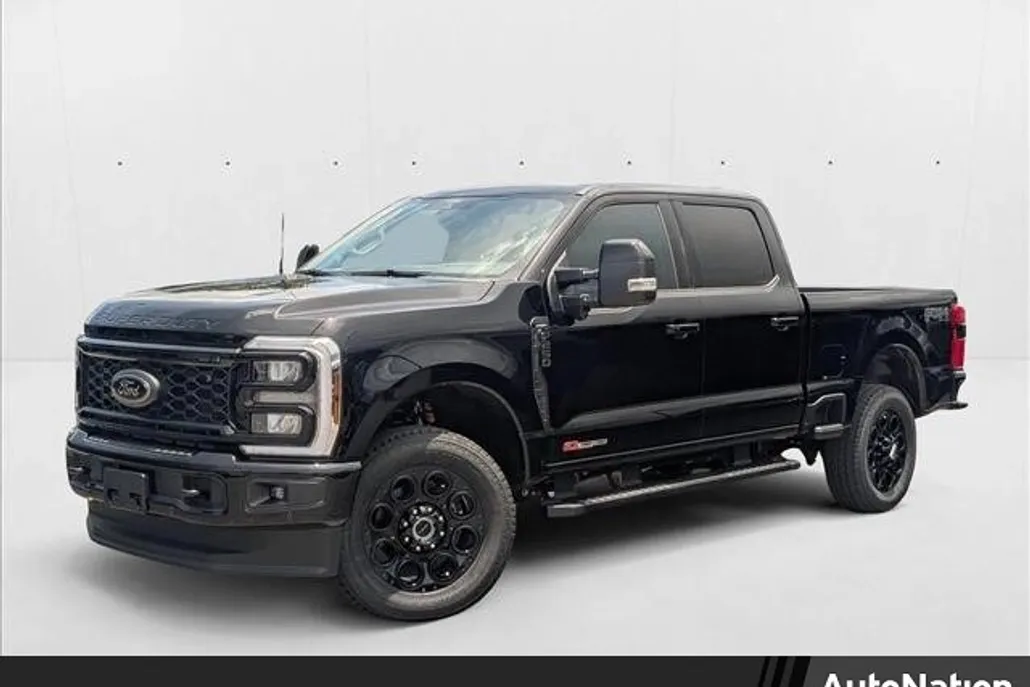 2025 Ford F-250 Lariat photo 1