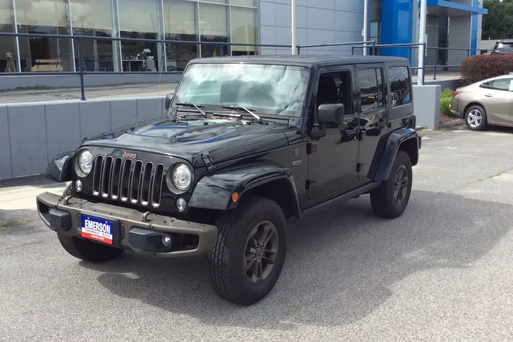2017 Jeep Wrangler Unlimited Anniversary Edition Sahara photo 1