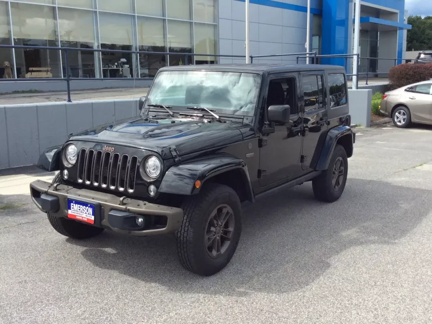 2017 Jeep Wrangler Unlimited Anniversary Edition Sahara photo 1