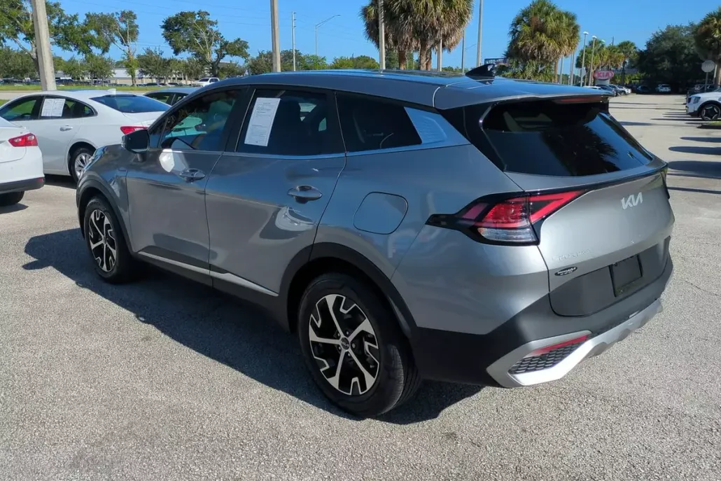 2024 Kia Sportage EX photo 1