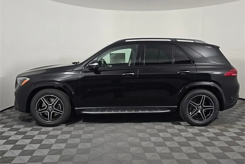2026 Mercedes Benz GLE 450 4MATIC photo 1
