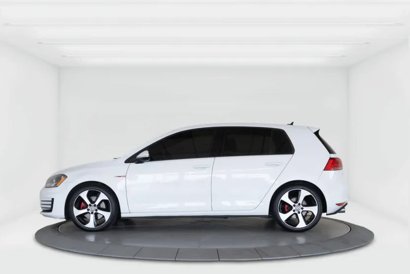 2017 Volkswagen Golf GTI S photo 1