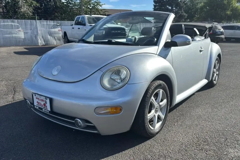 2004 Volkswagen Beetle GLS Convertible photo 1