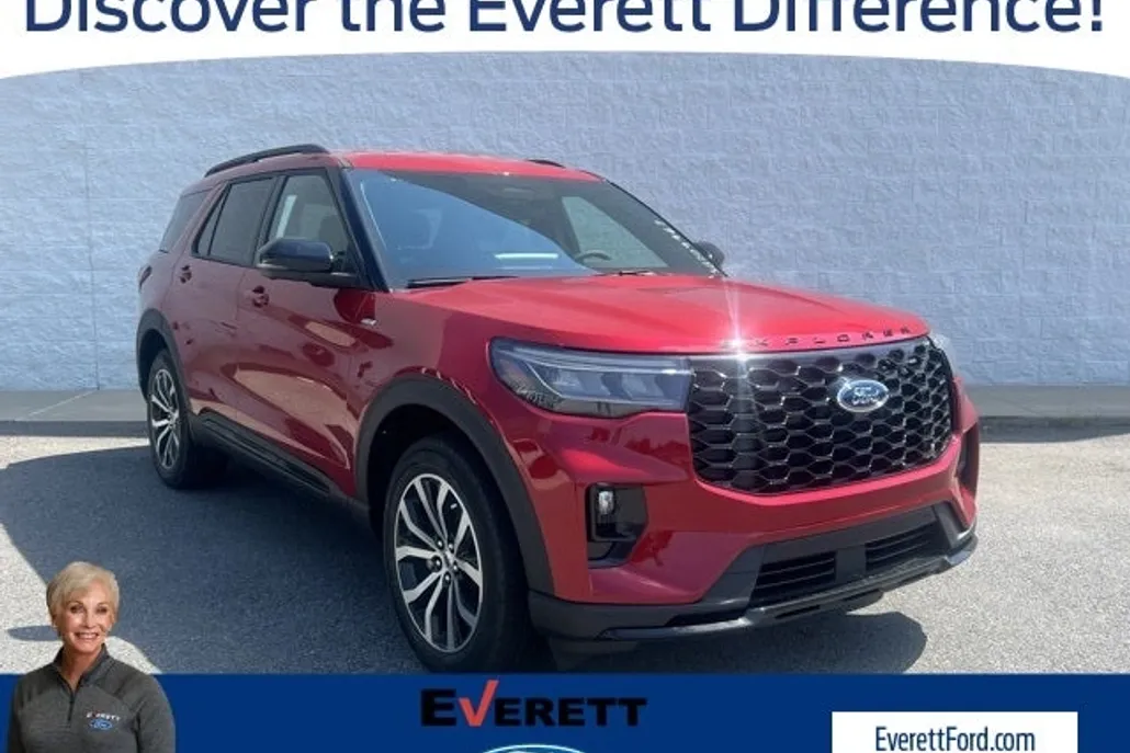 2025 Ford Explorer ST-Line photo 1