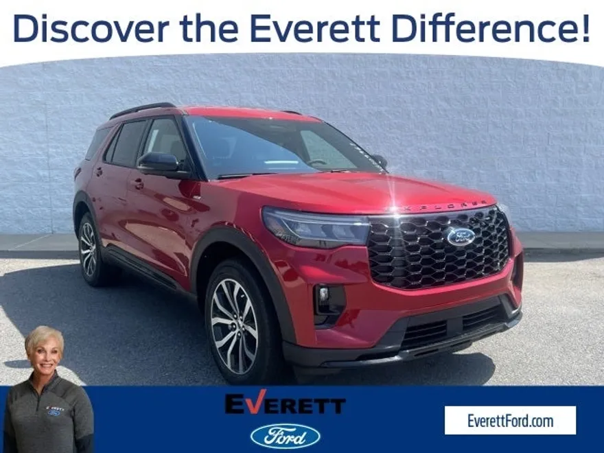 2025 Ford Explorer ST-Line photo 1