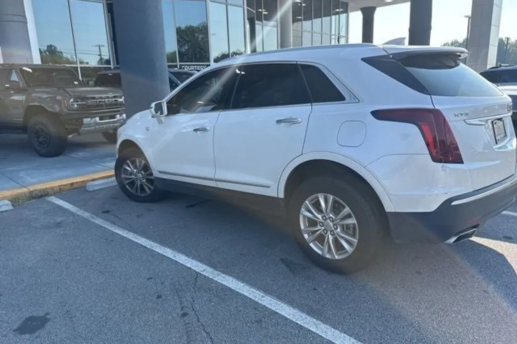 2020 Cadillac XT5 Luxury photo 1