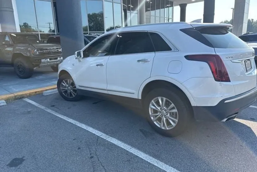 2020 Cadillac XT5 Luxury photo 1