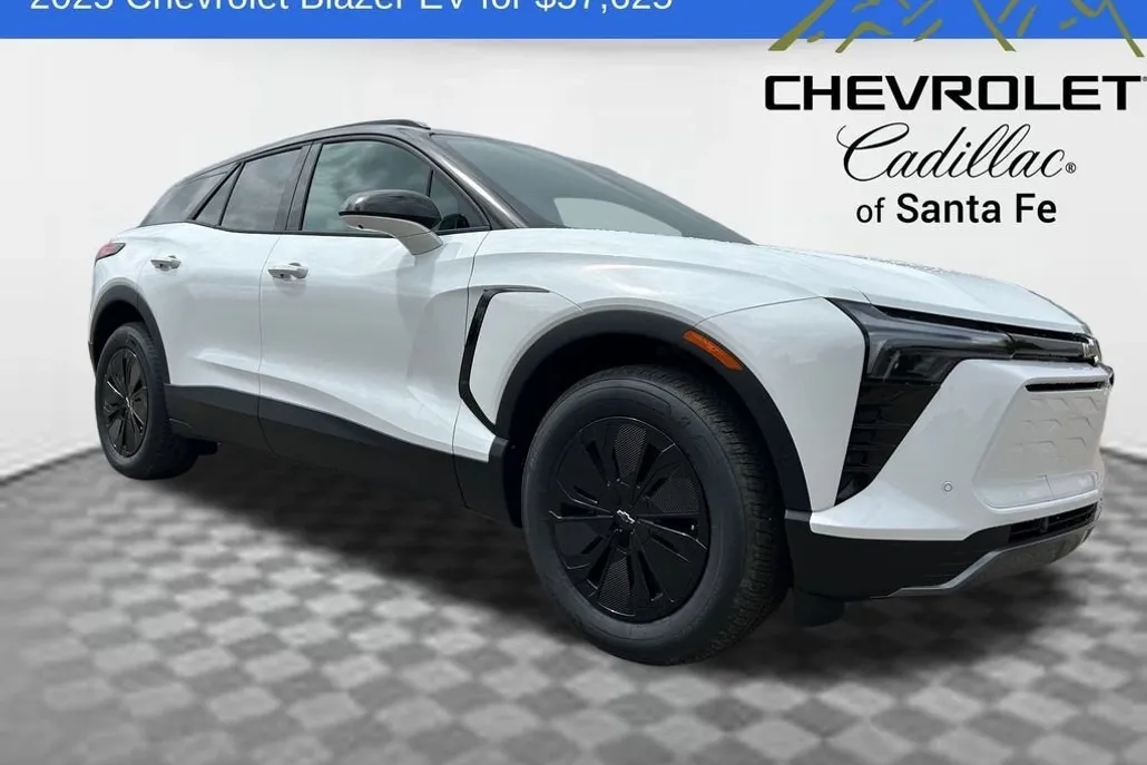 2025 Chevrolet Blazer EV photo 1