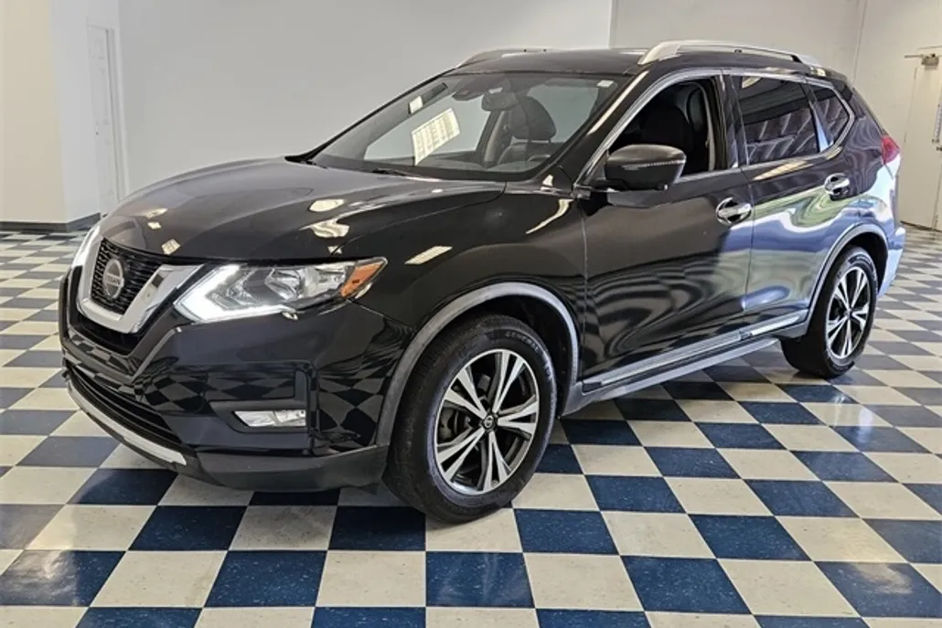 2018 Nissan Rogue SL photo 1