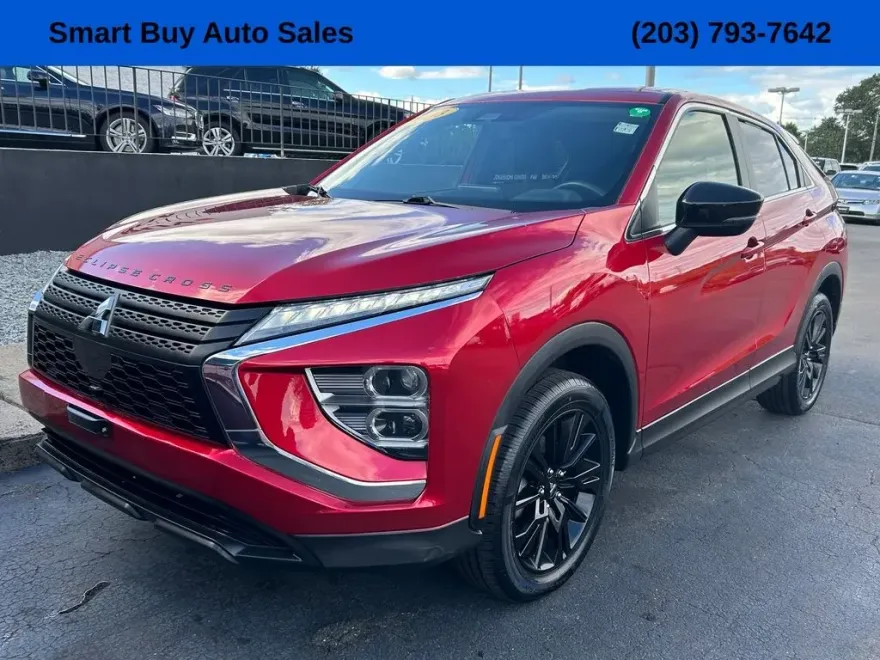 2023 Mitsubishi Eclipse Cross LE photo 1