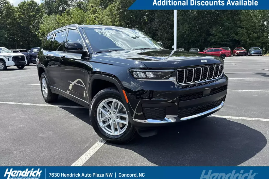 2025 Jeep Grand Cherokee Laredo X photo 1