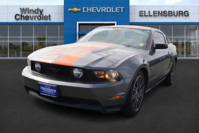 2010 Ford Mustang GT Premium photo 1