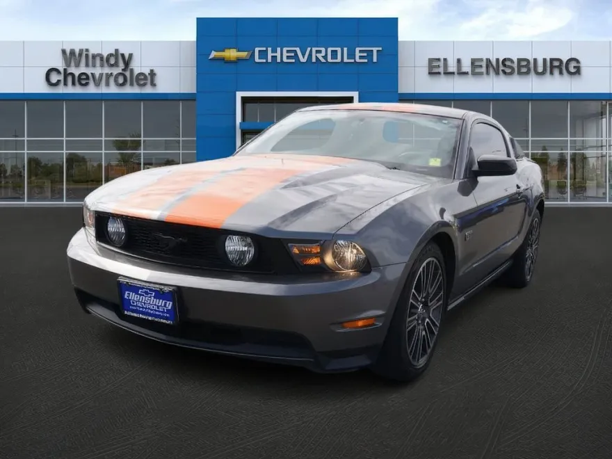 2010 Ford Mustang GT Premium photo 1