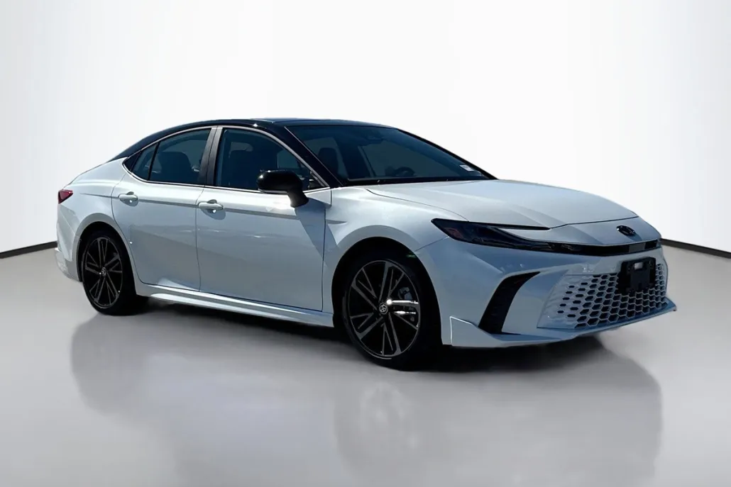 2025 Toyota Camry XSE photo 1