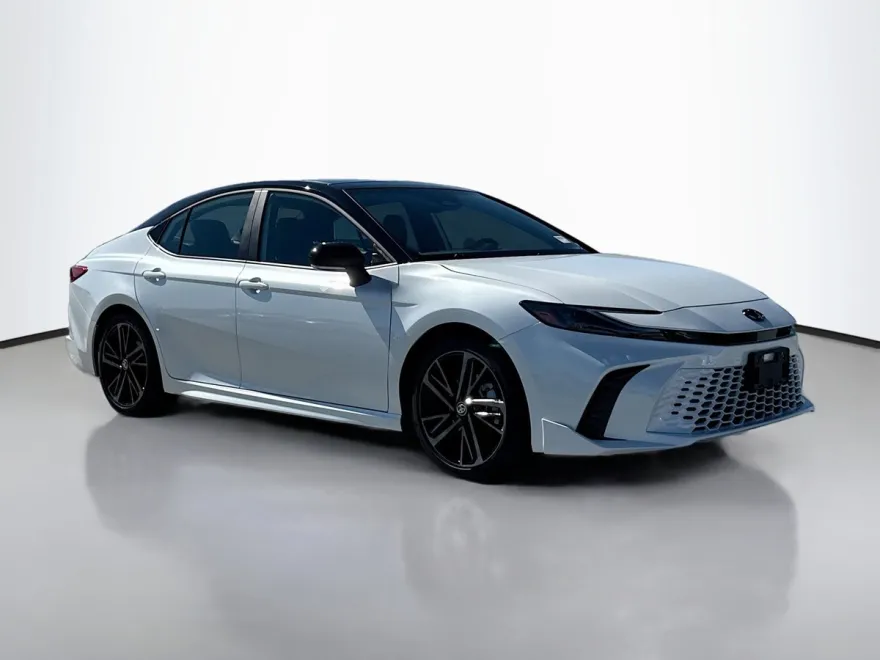 2025 Toyota Camry XSE photo 1