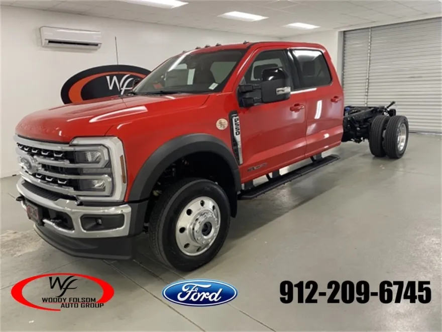 2025 Ford F-550 photo 1