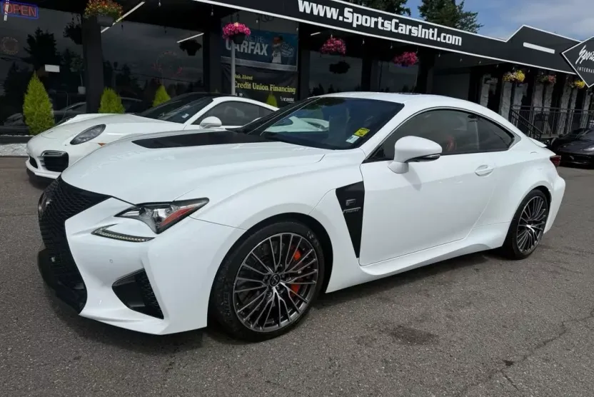 2015 Lexus RC F photo 1