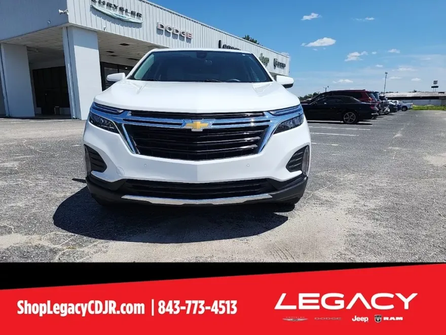 2023 Chevrolet Equinox LT photo 1