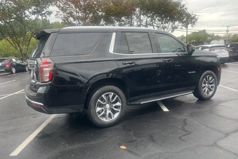 2023 Chevrolet Tahoe LT photo 1