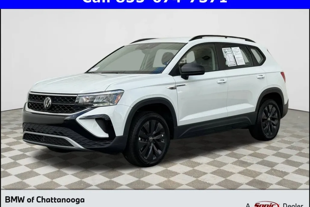 2024 Volkswagen Taos S photo 1