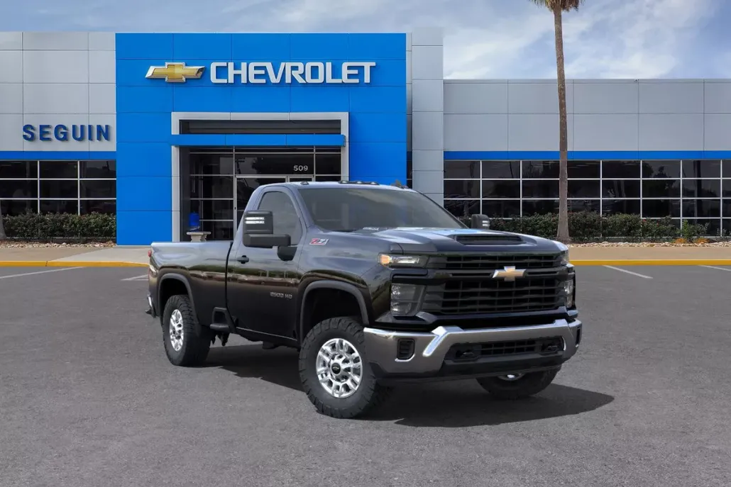 2025 Chevrolet Silverado 2500HD photo 1