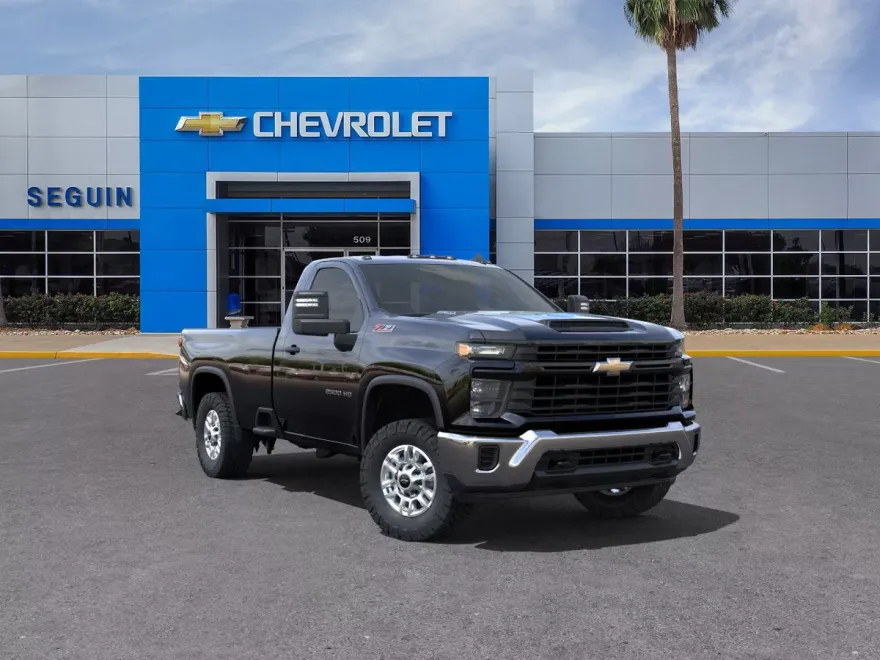 2025 Chevrolet Silverado 2500HD photo 1