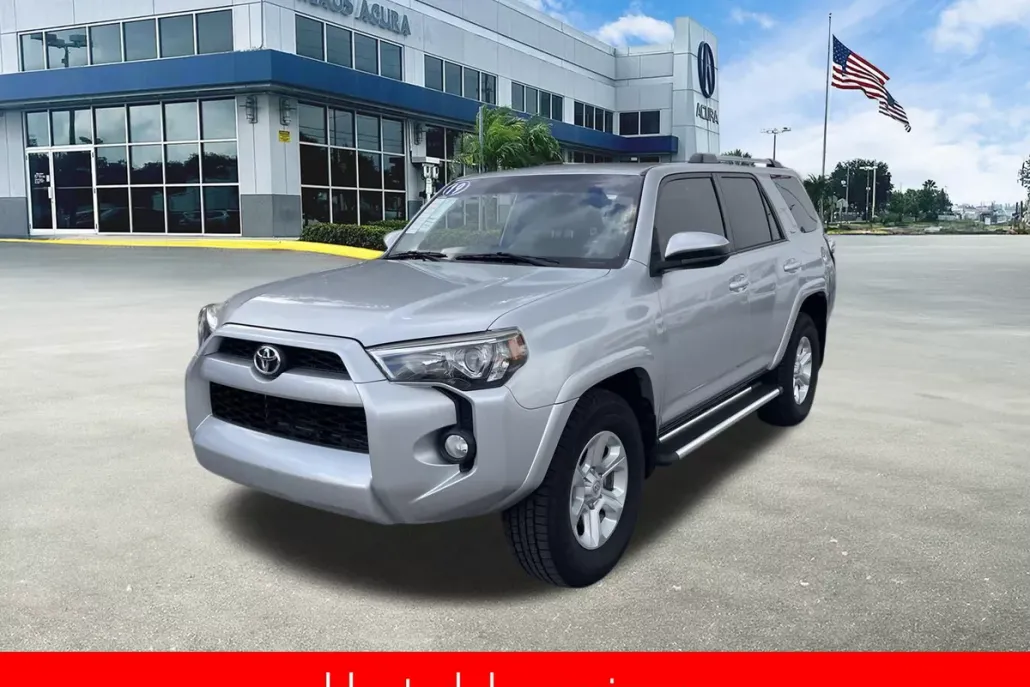 2019 Toyota 4Runner SR5 photo 1