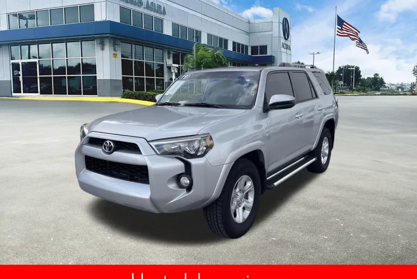 2019 Toyota 4Runner SR5 photo 1