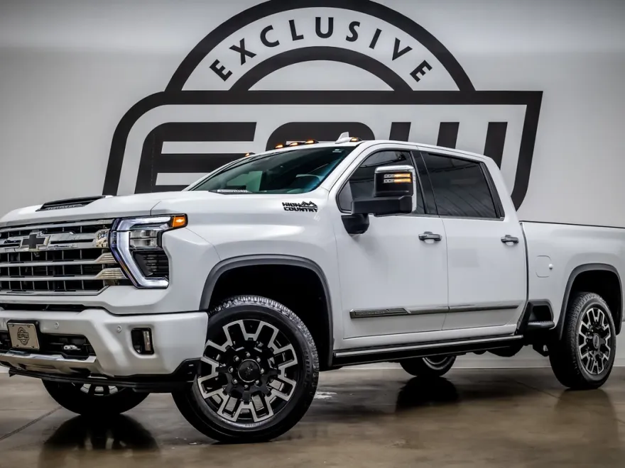 2024 Chevrolet Silverado 2500HD High Country photo 1