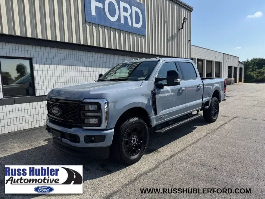 2025 Ford F-250 Lariat photo 1