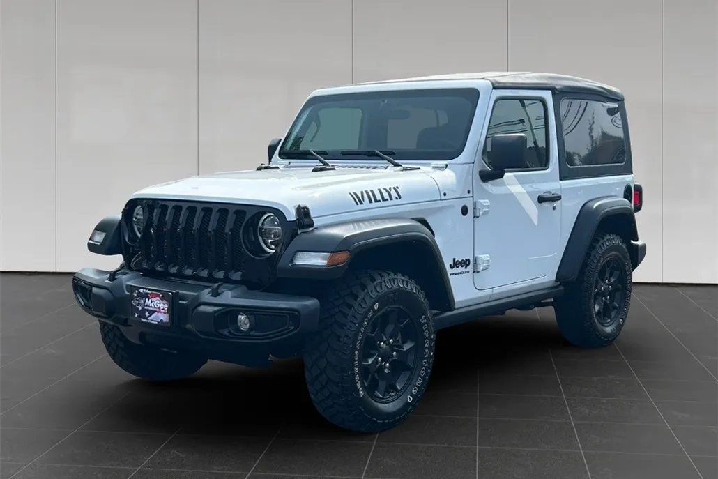 2022 Jeep Wrangler Willys photo 1