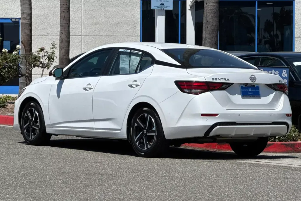 2024 Nissan Sentra SV photo 1