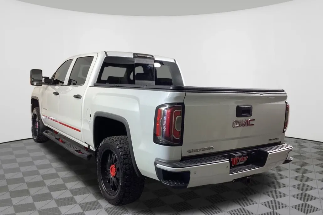 2016 Gmc Sierra 1500 Denali photo 1