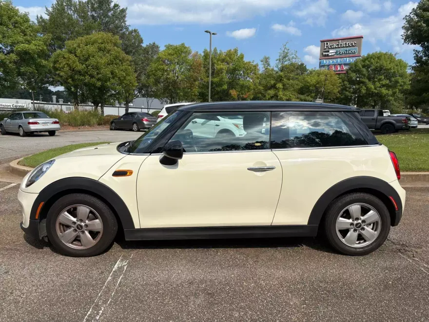 2015 Mini Cooper 2 Door Hardtop photo 1
