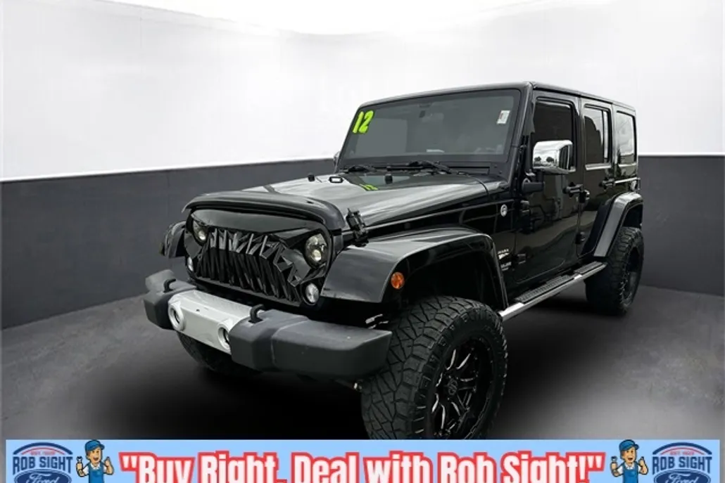 2012 Jeep Wrangler Unlimited Sahara photo 1