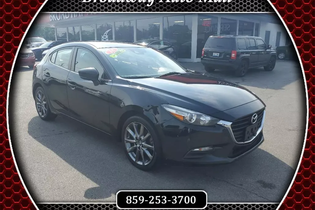 2018 Mazda Mazda3 Touring photo 1