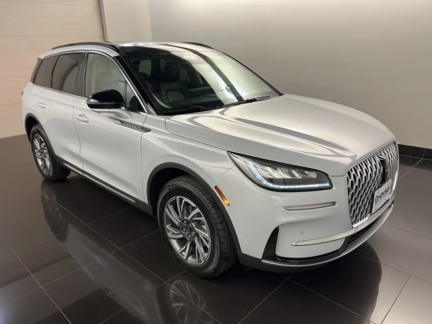 2025 Lincoln Corsair Premiere photo 1