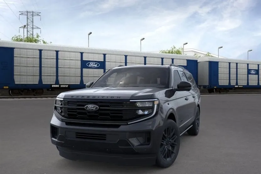 2025 Ford Expedition MAX Platinum photo 1