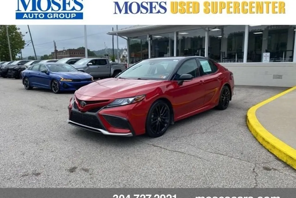 2022 Toyota Camry XSE photo 1