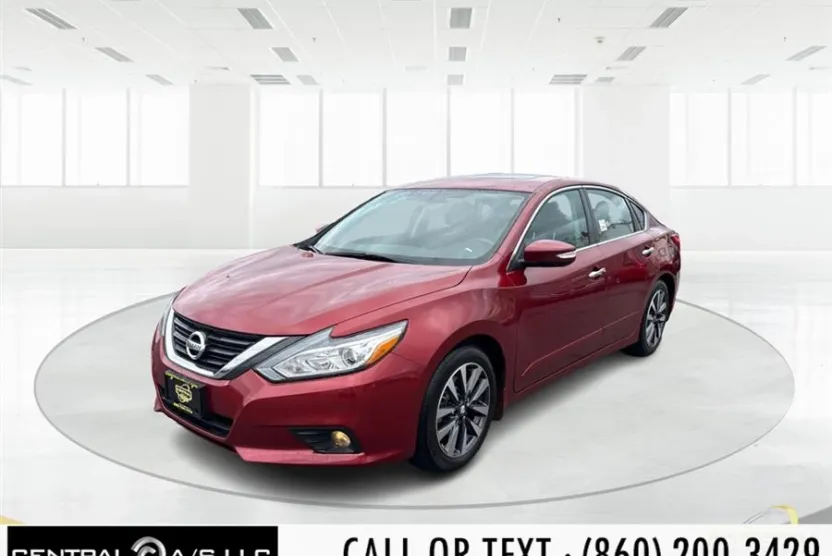 2016 Nissan Altima 2.5 SV photo 1