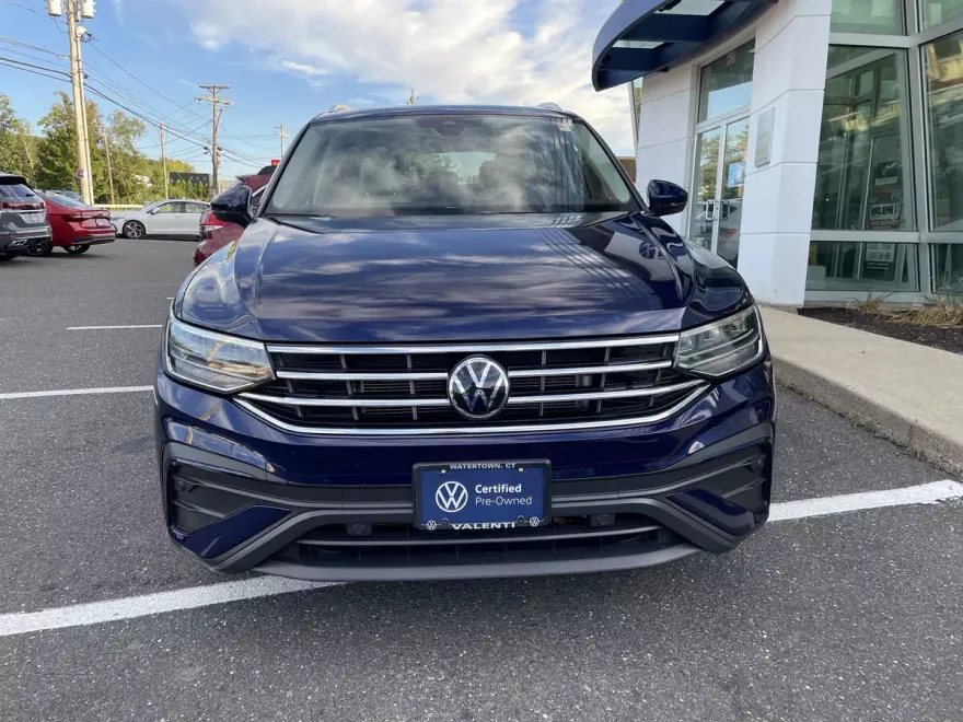 2022 Volkswagen Tiguan SE photo 1