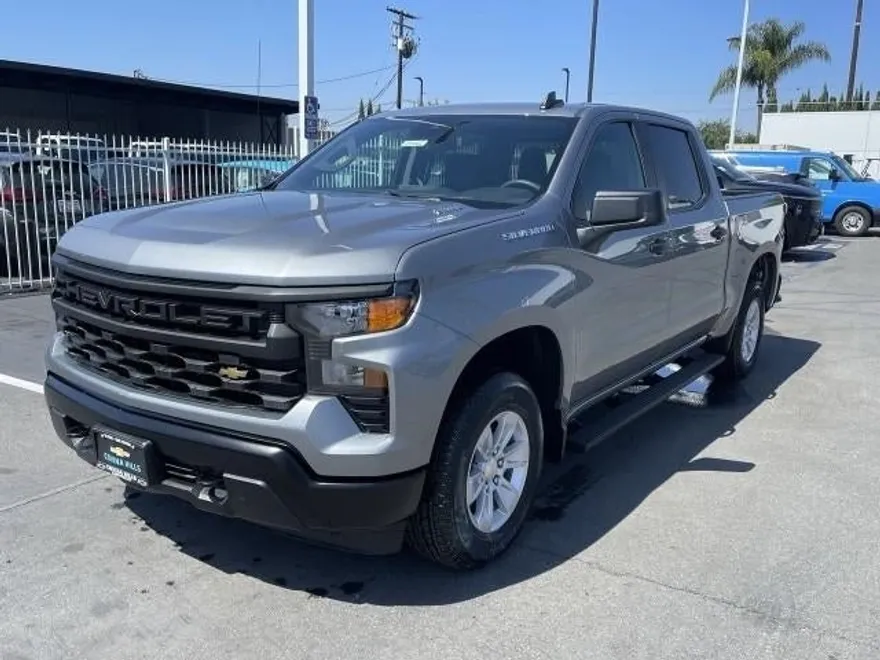 2025 Chevrolet Silverado 1500 photo 1
