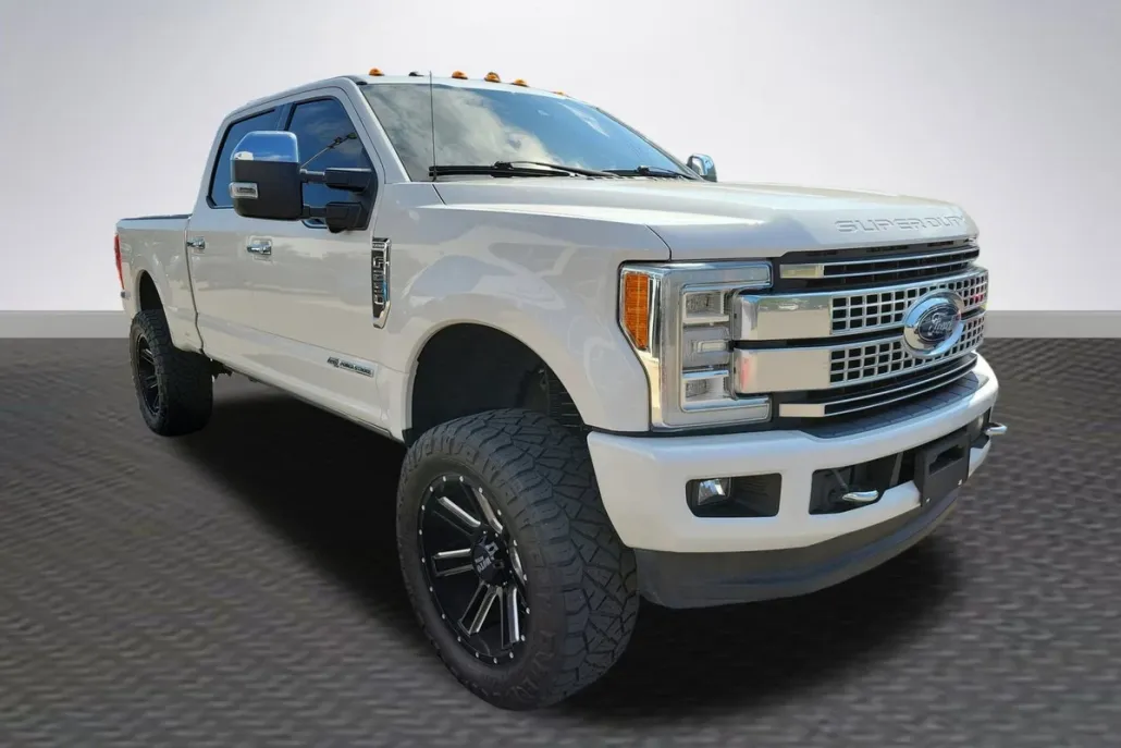 2017 Ford F-250 Platinum photo 1