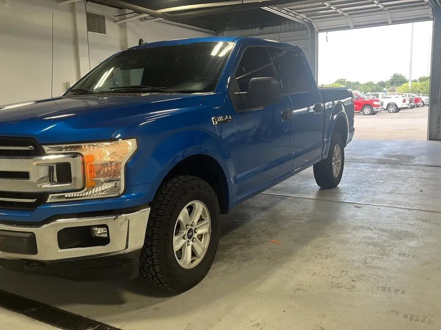 2020 Ford F-150 XLT photo 1