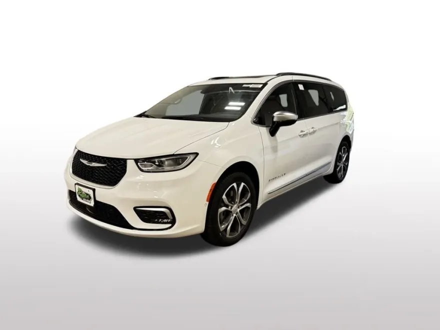 2026 Chrysler Pacifica Pinnacle photo 1