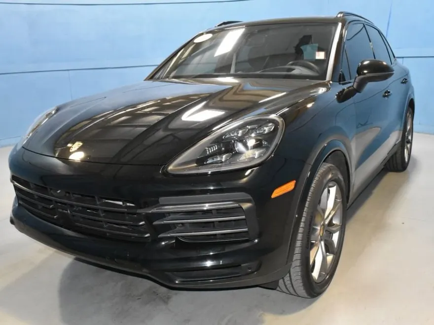 2023 Porsche Cayenne S Platinum Edition photo 1
