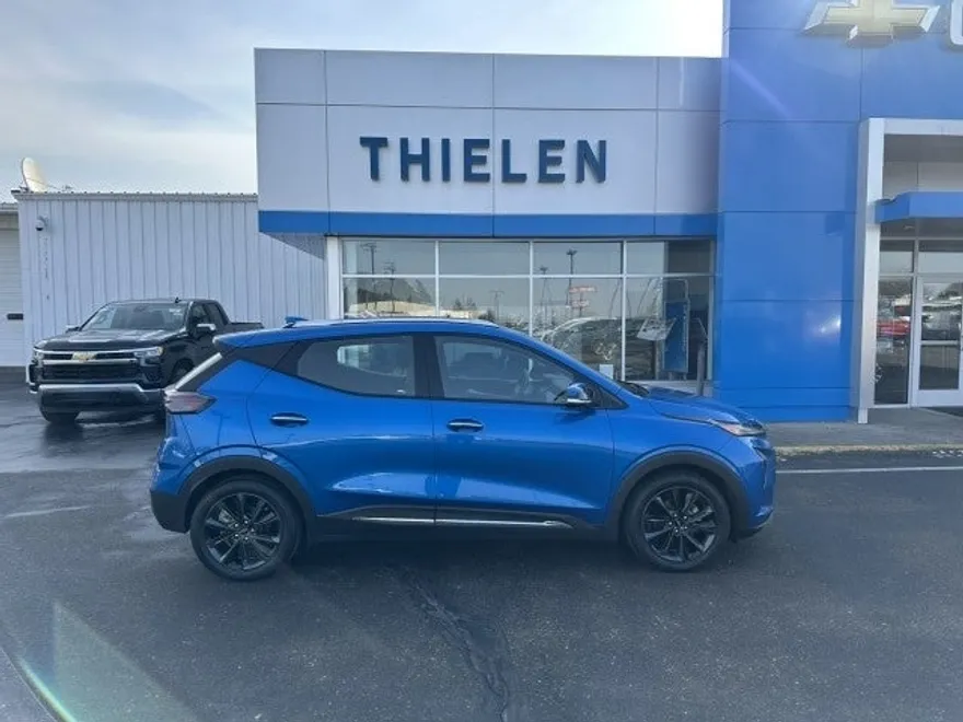 2022 Chevrolet Bolt EUV Premier photo 1
