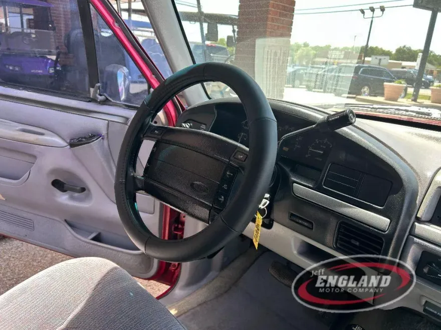 1995 Ford Bronco First Edition photo 23